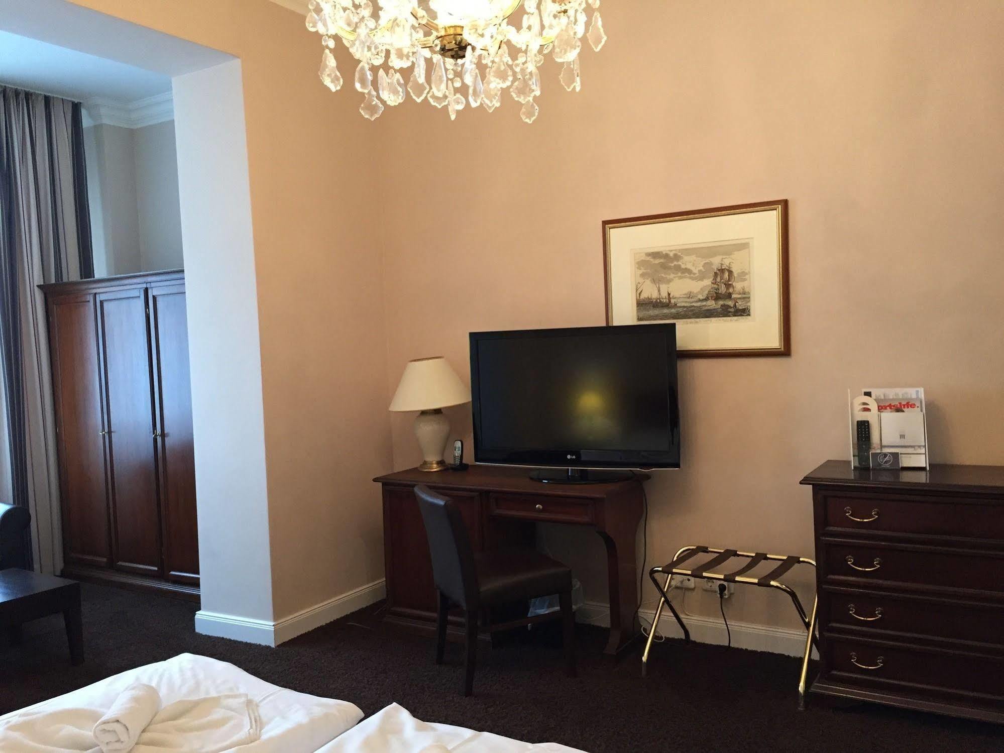Hotel Vier Jahreszeiten Binz - Adults Only Εξωτερικό φωτογραφία